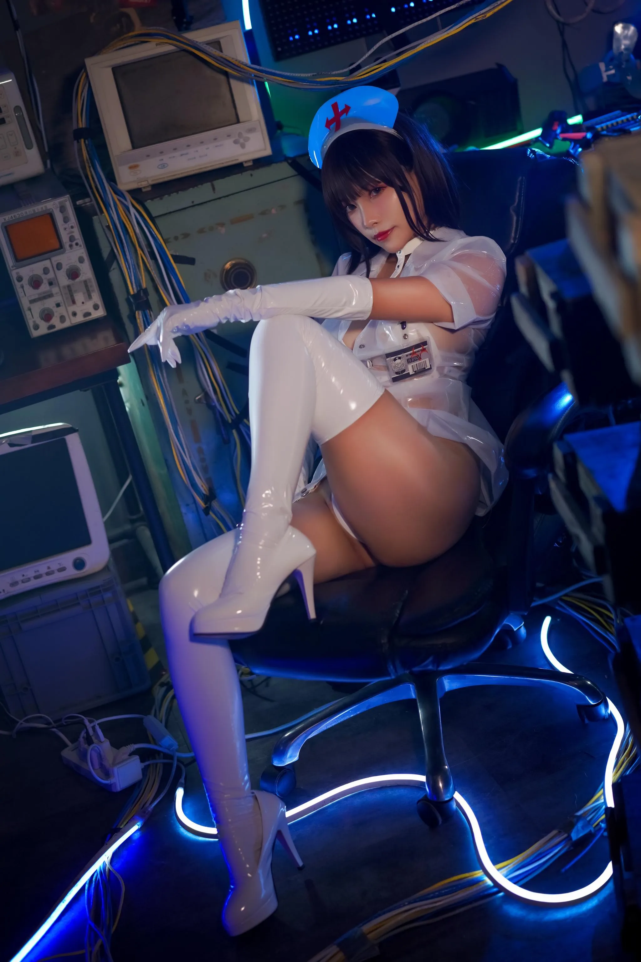 Neko-薇薇 – NO.11 透明护士 [51P]插图9